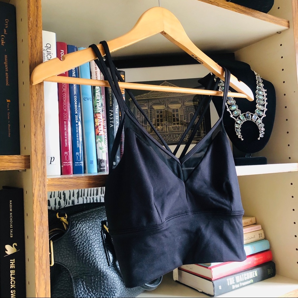 NWOT Alo Yoga // Sneak Long Bra - Picture 3 of 11